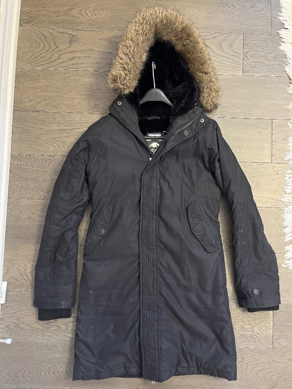 TNA Aritzia Parka